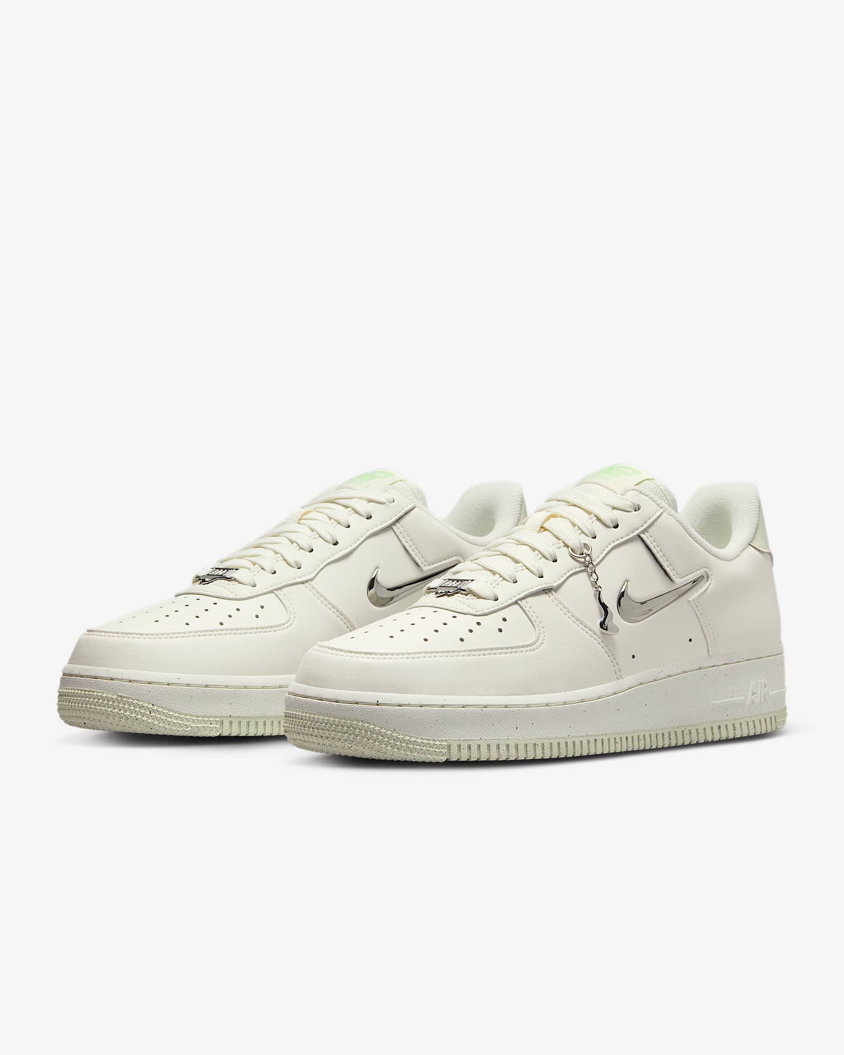 nike air force 1 07 se womens